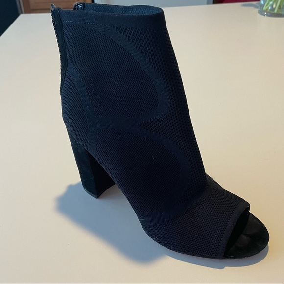 Steve Madden open toe booties - Picture 3 of 4